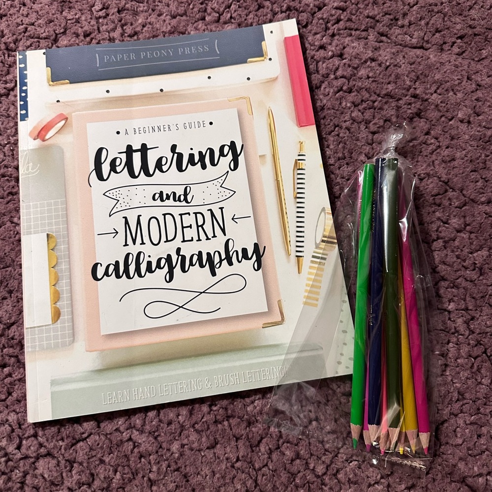 Lettering and Modern Calligraphy book with pencils set BN